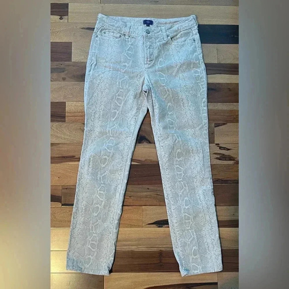 NYDJ | ladies Python print skinny pants/jeans. Size: 8 - Picture 15 of 16